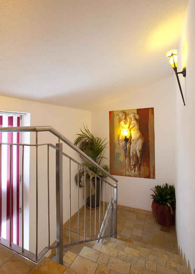 Haus Alpenflora Apartment Langenfeld Luaran gambar