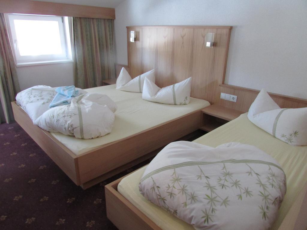 Haus Alpenflora Apartment Langenfeld Luaran gambar